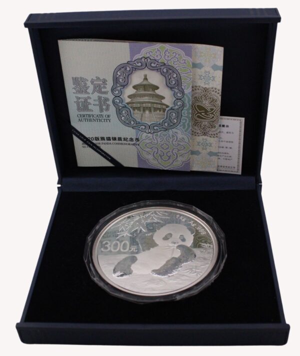 Packaging de la Moneda de plata Panda Chino de 1kg de 2020, que muestra su certificado de autenticidad y una protección que expone la belleza de la moneda