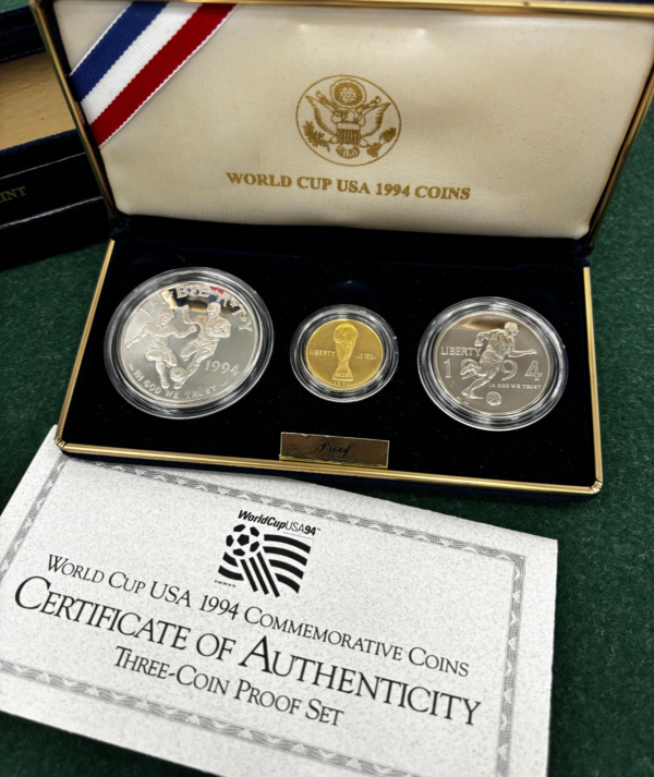 Moneda Conmemorativas de la copa del mundo FIFA 1994_ portada_/GOLDENaRT